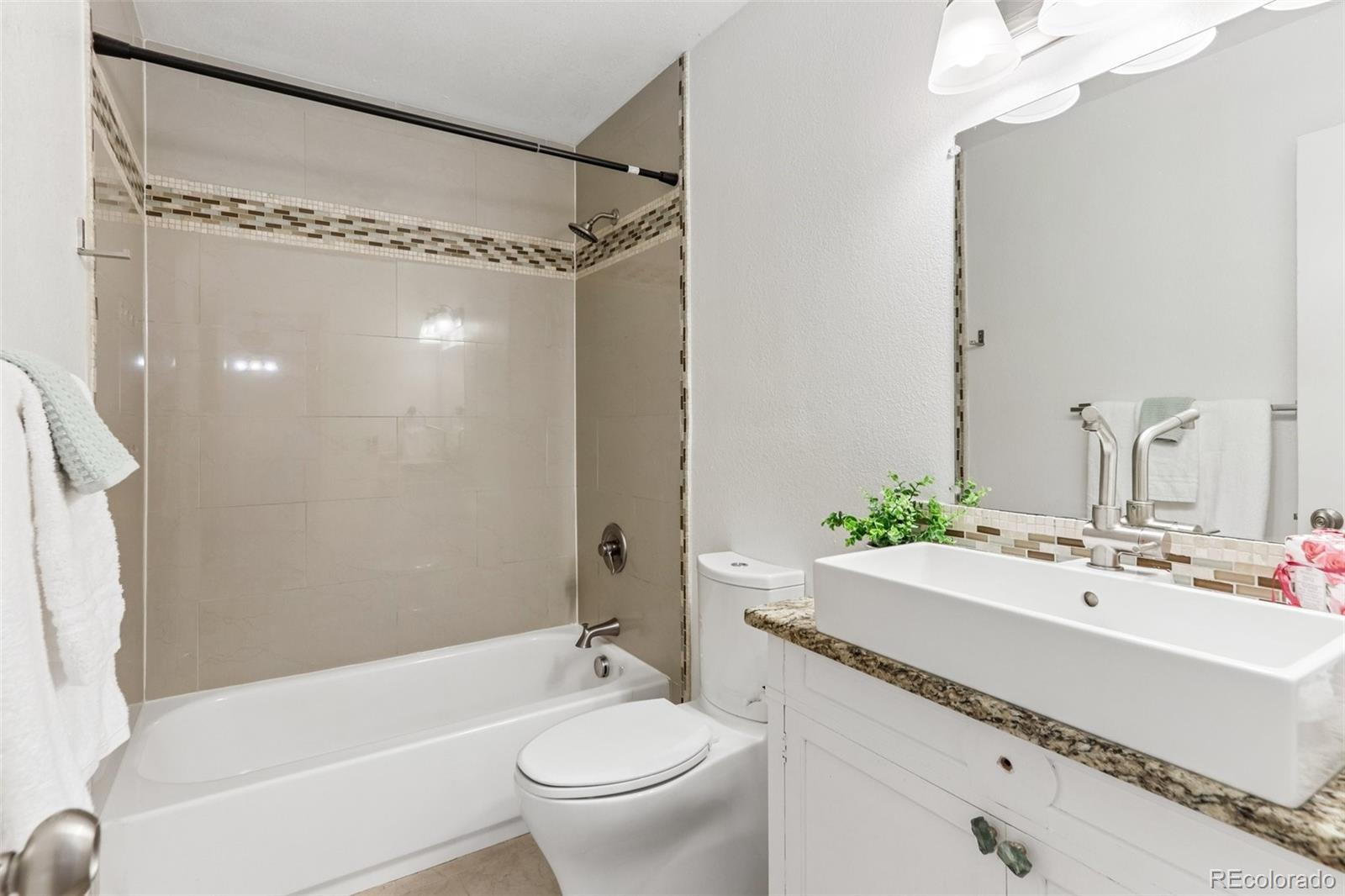 MLS Image #21 for 9183 e oxford drive,denver, Colorado