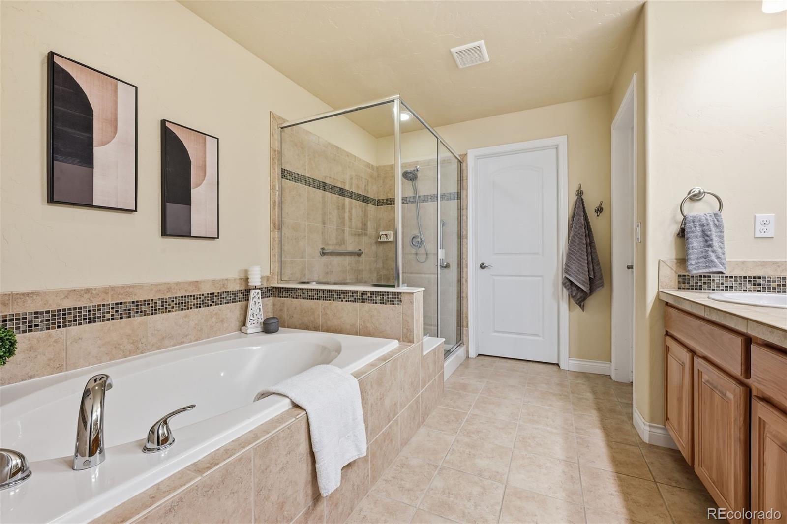 MLS Image #15 for 4417  echo court,larkspur, Colorado