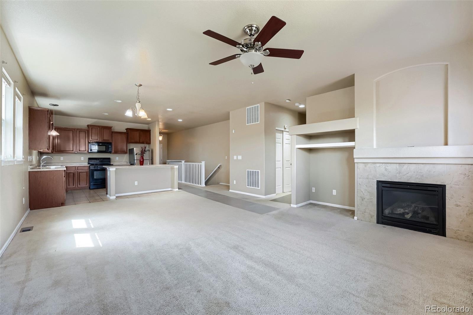 MLS Image #7 for 25107 e canal place,aurora, Colorado