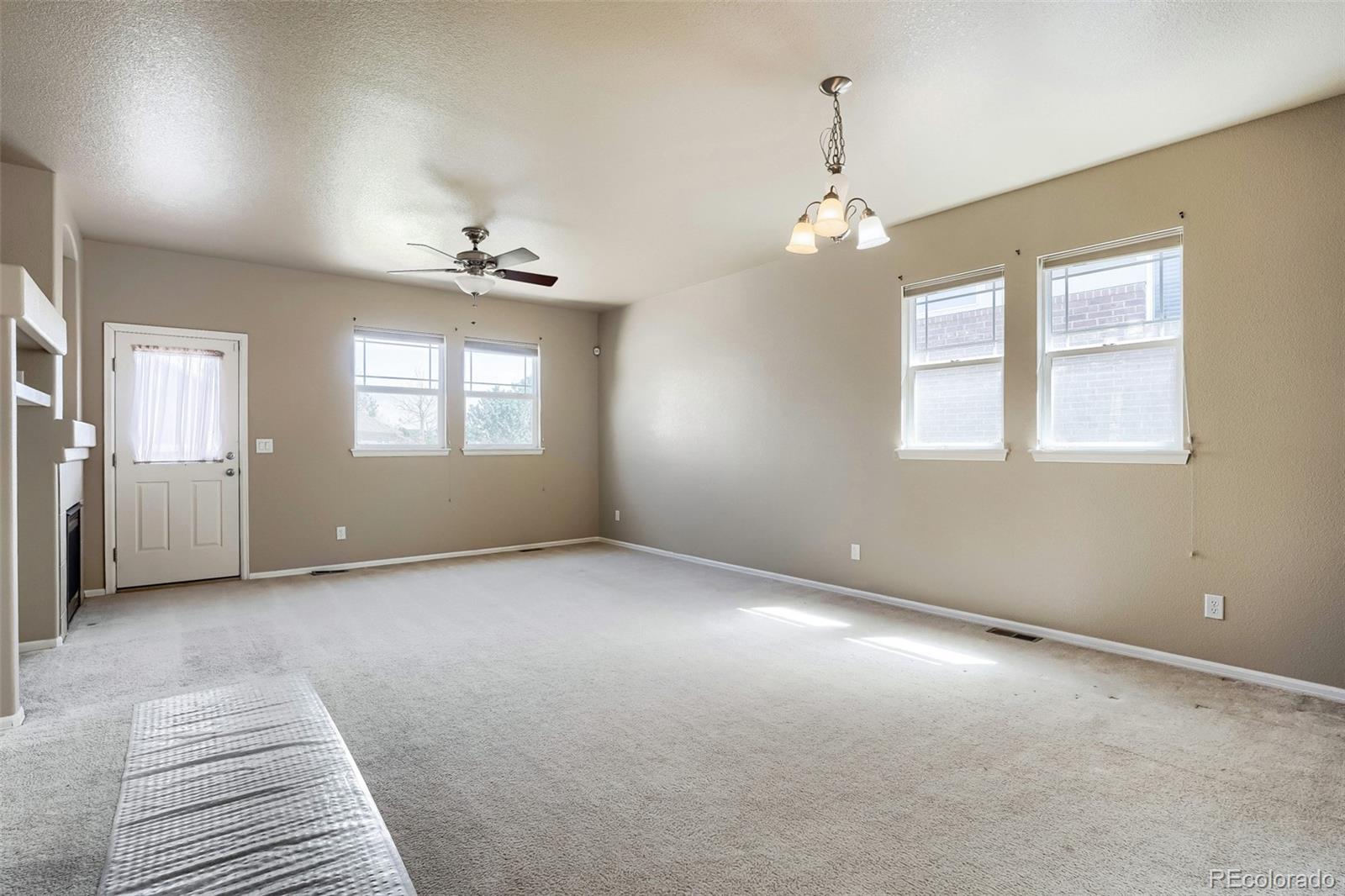 MLS Image #8 for 25107 e canal place,aurora, Colorado
