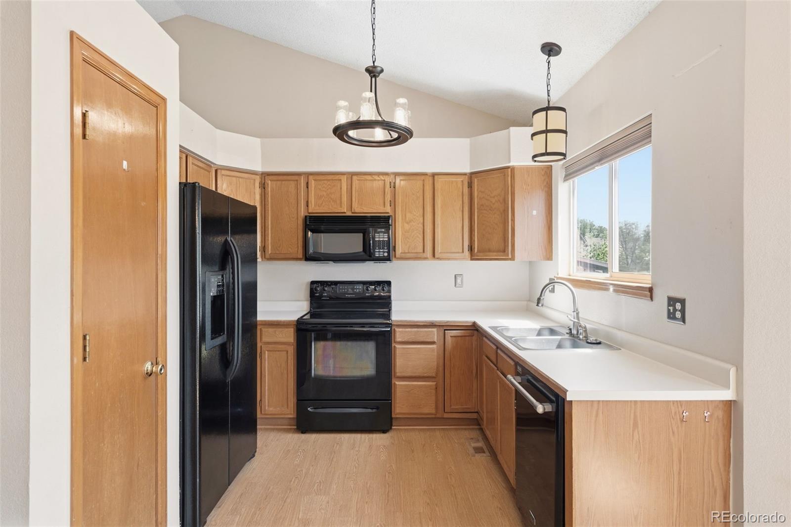 MLS Image #6 for 13348  cherry circle,thornton, Colorado