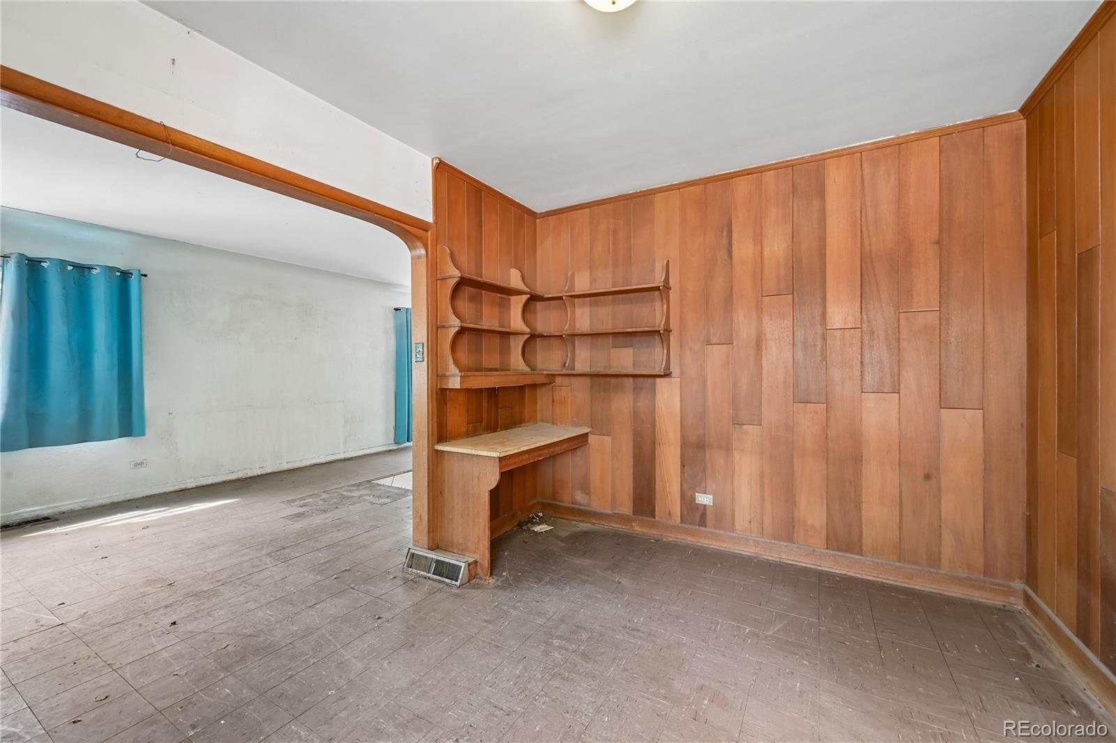 MLS Image #10 for 2627 s clarkson street,denver, Colorado