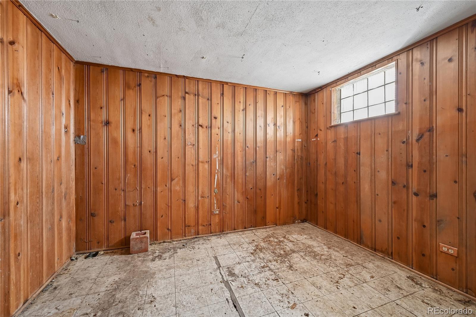 MLS Image #27 for 2627 s clarkson street,denver, Colorado