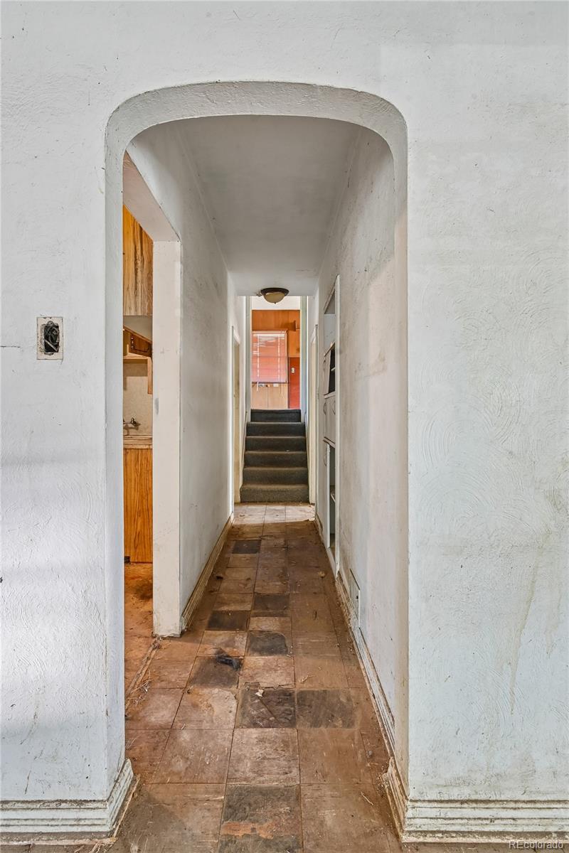 MLS Image #29 for 2627 s clarkson street,denver, Colorado