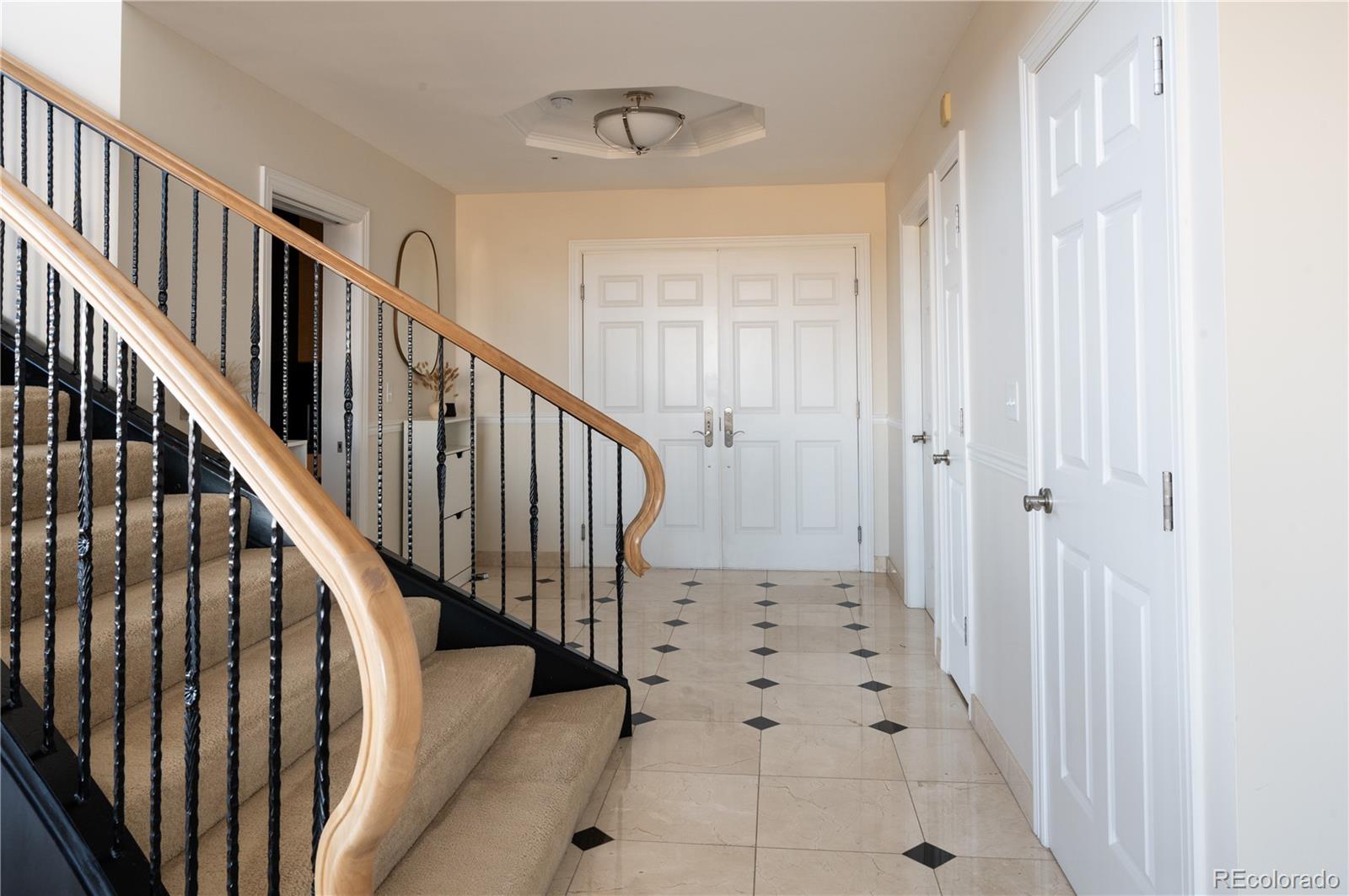 MLS Image #11 for 1827 n grant street,denver, Colorado