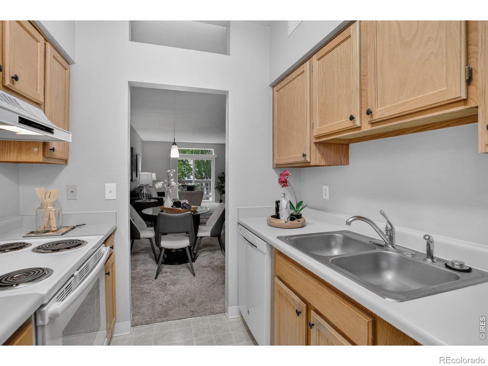 MLS Image #10 for 7492  singing hills drive,boulder, Colorado