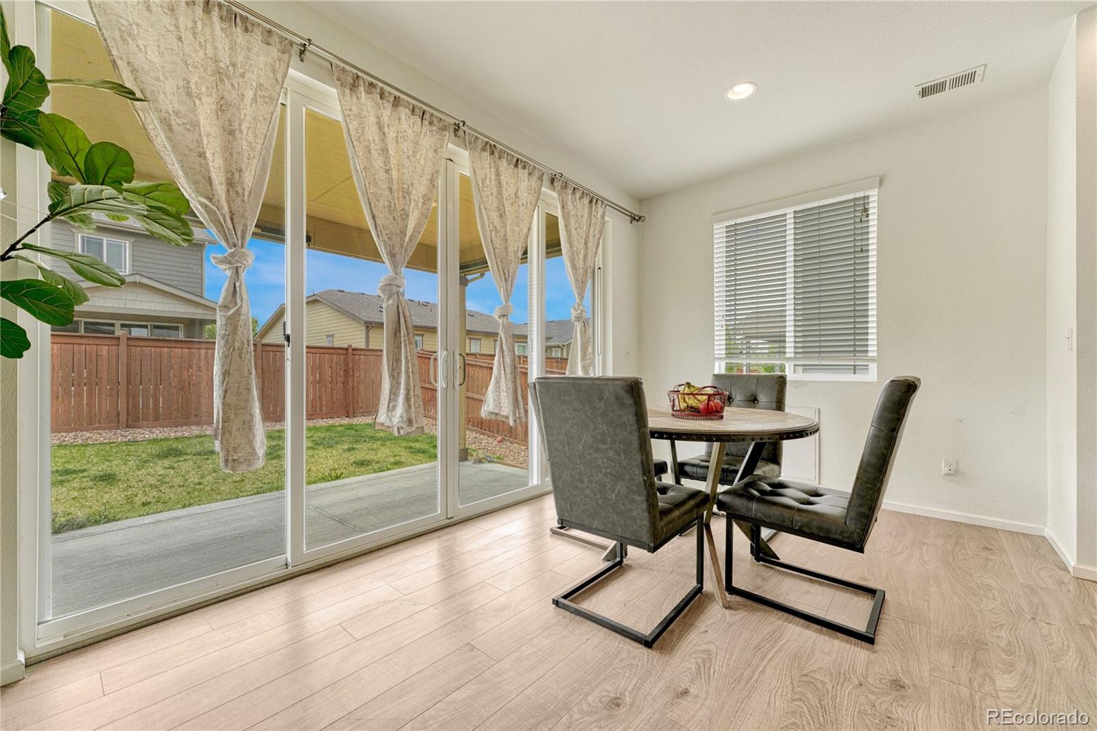 MLS Image #11 for 25586 e maple avenue,aurora, Colorado