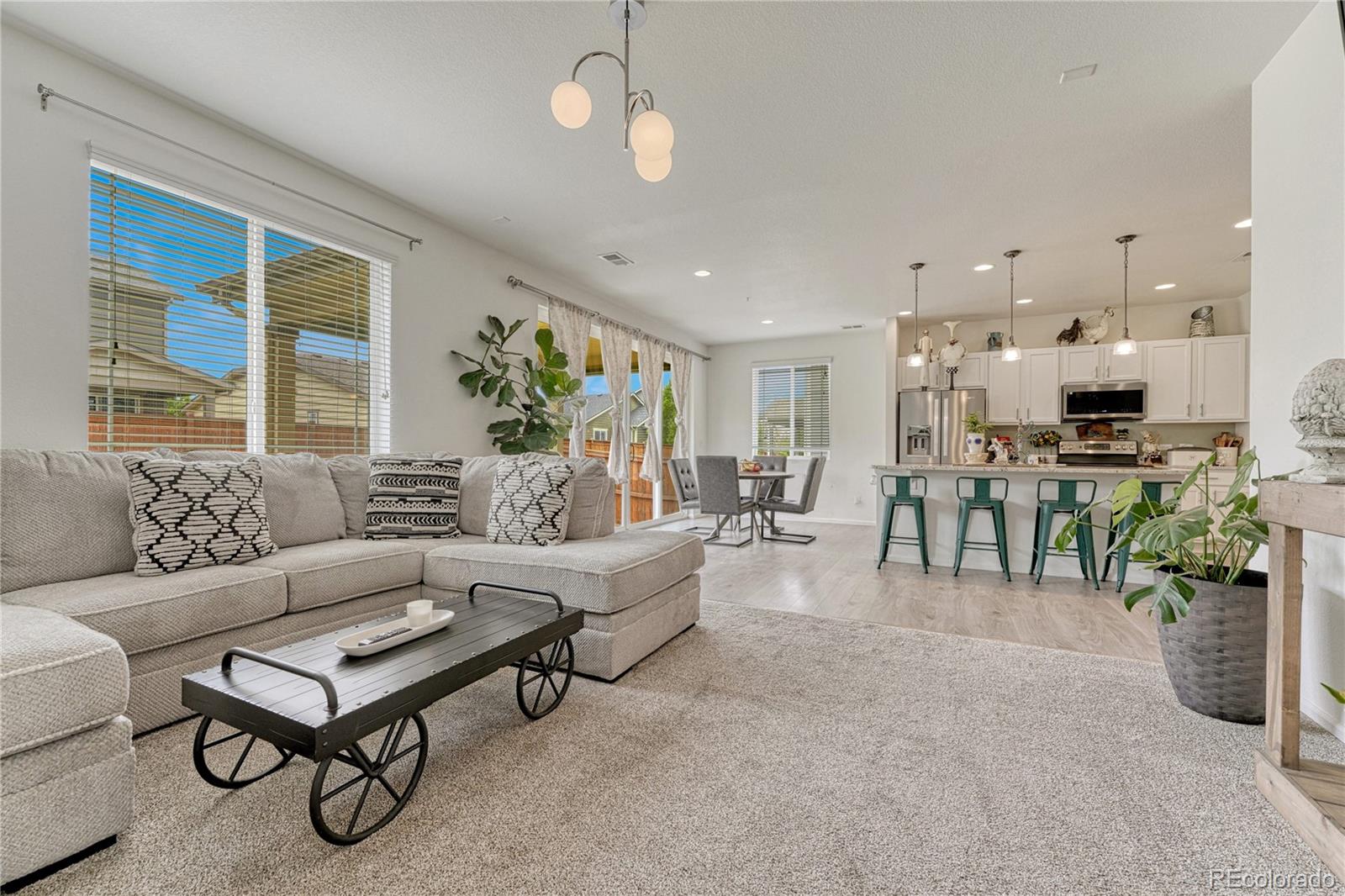 MLS Image #12 for 25586 e maple avenue,aurora, Colorado