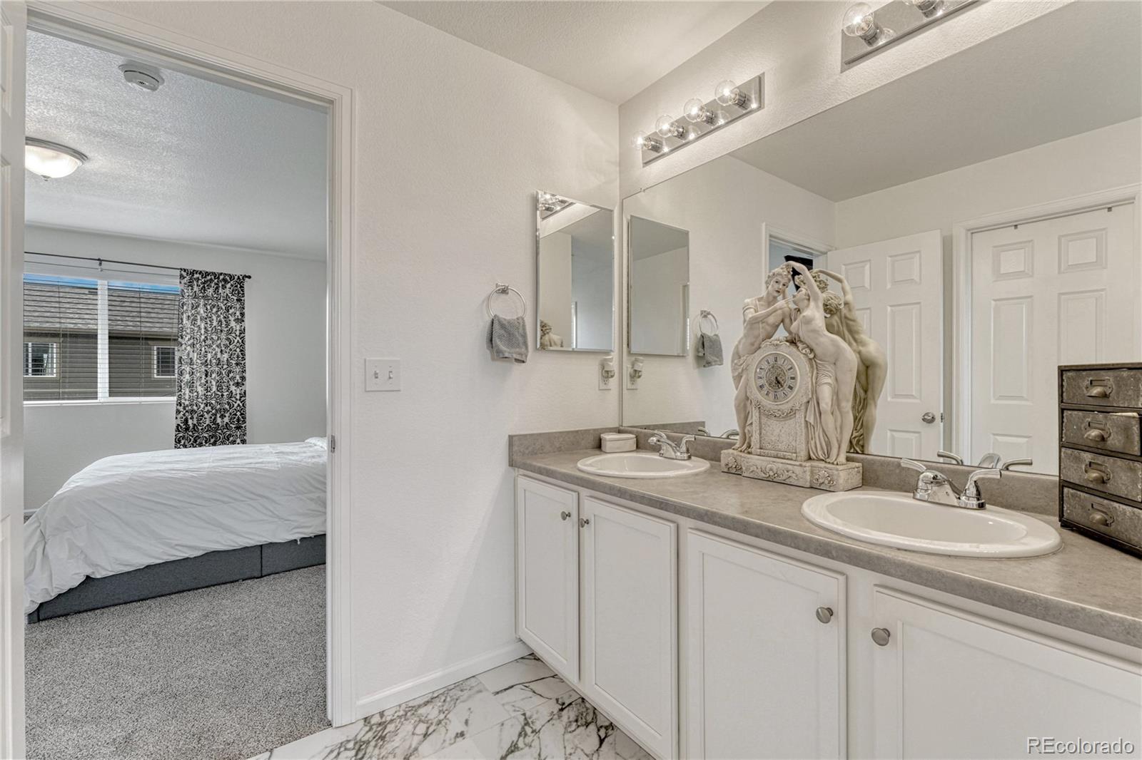 MLS Image #20 for 25586 e maple avenue,aurora, Colorado