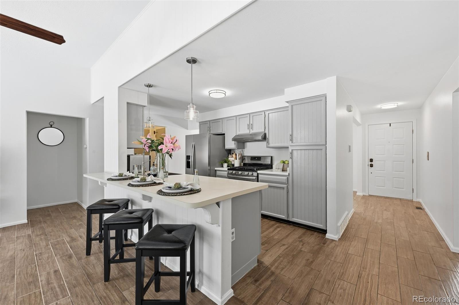 MLS Image #4 for 4973 s hoyt street,littleton, Colorado