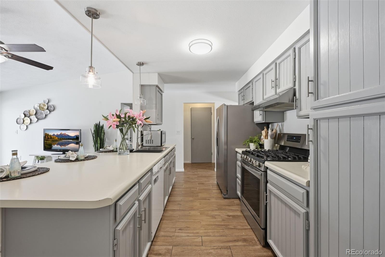MLS Image #9 for 4973 s hoyt street,littleton, Colorado