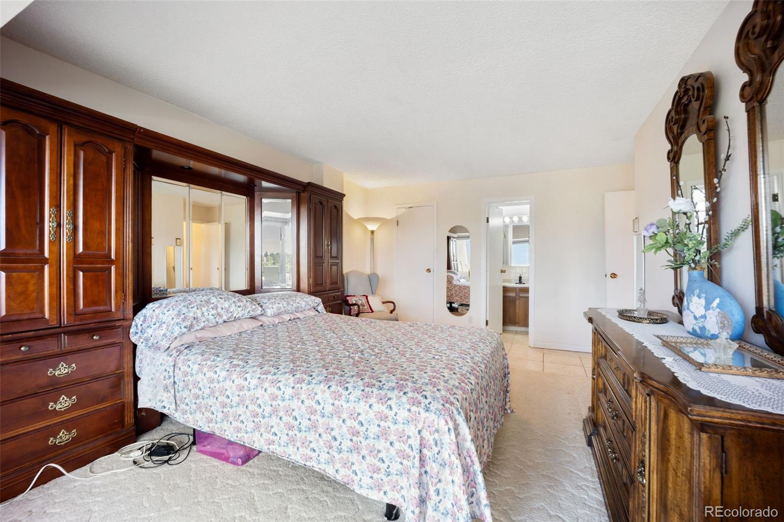 MLS Image #15 for 411  lakewood circle,colorado springs, Colorado