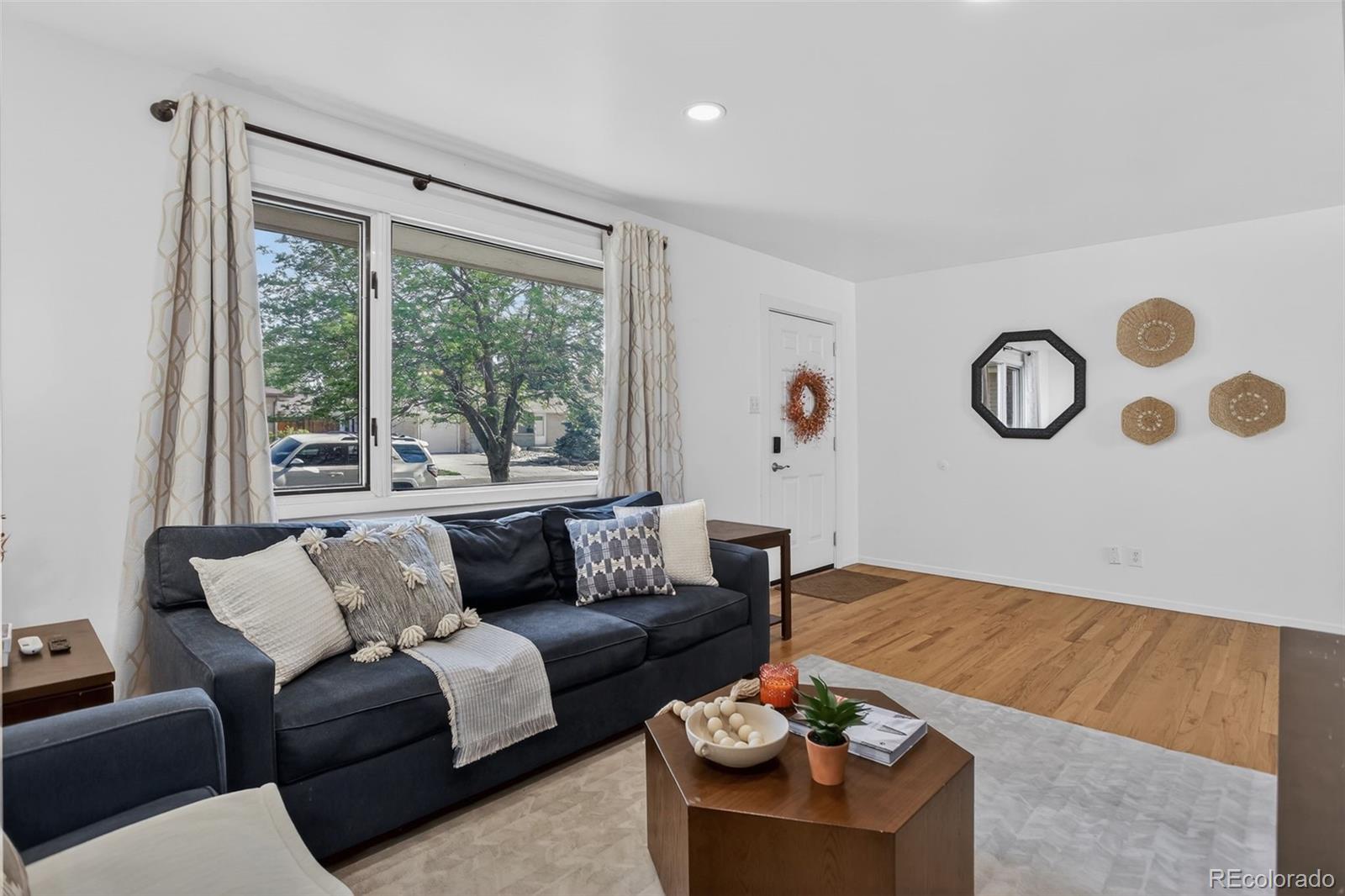 MLS Image #13 for 3716 w grand avenue,littleton, Colorado