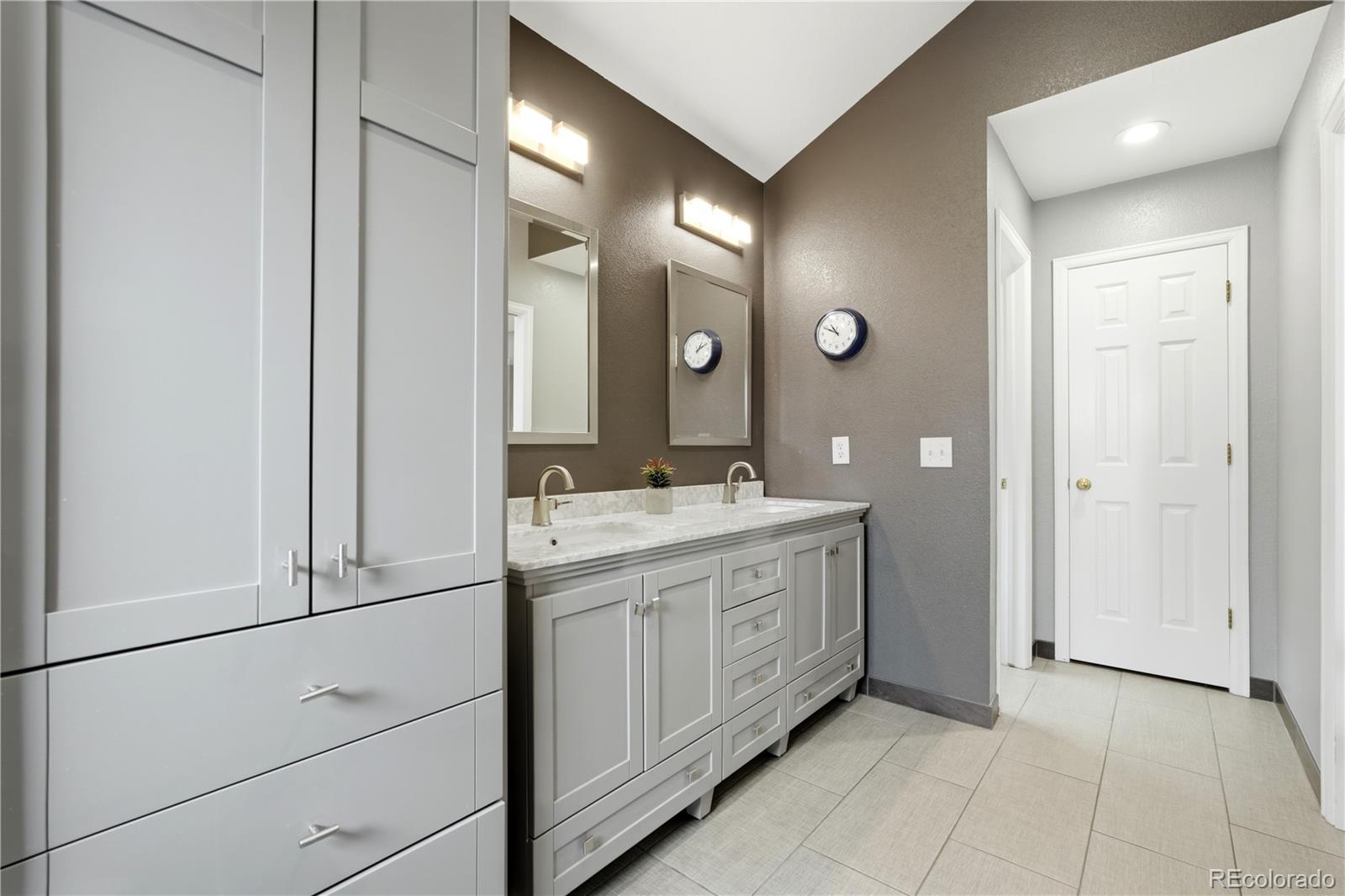 MLS Image #11 for 14064 e hampden place,aurora, Colorado