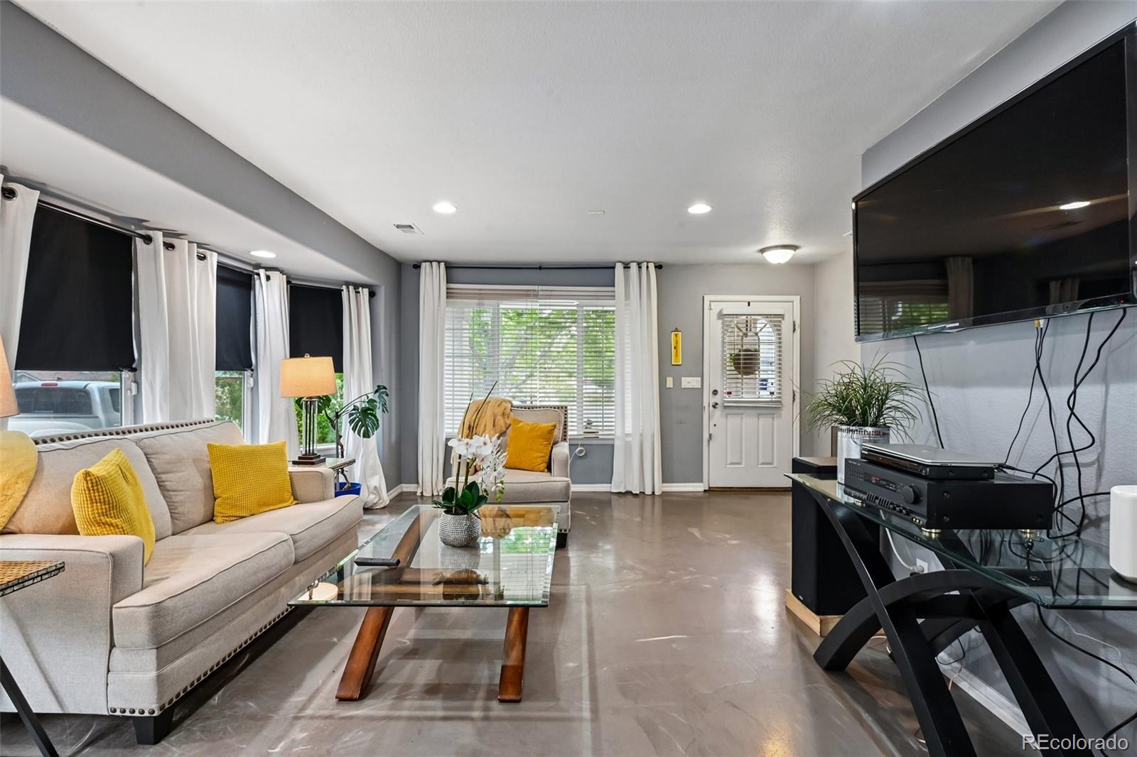 MLS Image #3 for 19737 e 50th avenue,denver, Colorado