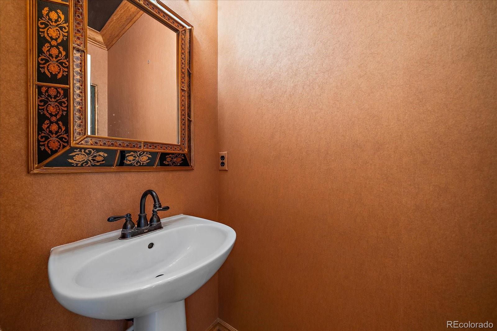 MLS Image #10 for 9915 e hawaii place ,aurora, Colorado