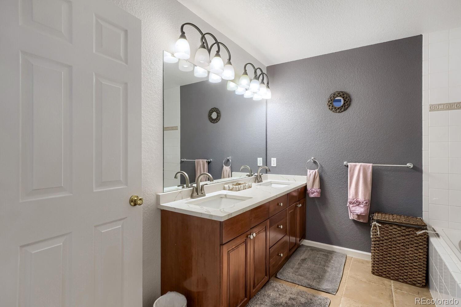MLS Image #14 for 4590 s auckland court ,aurora, Colorado