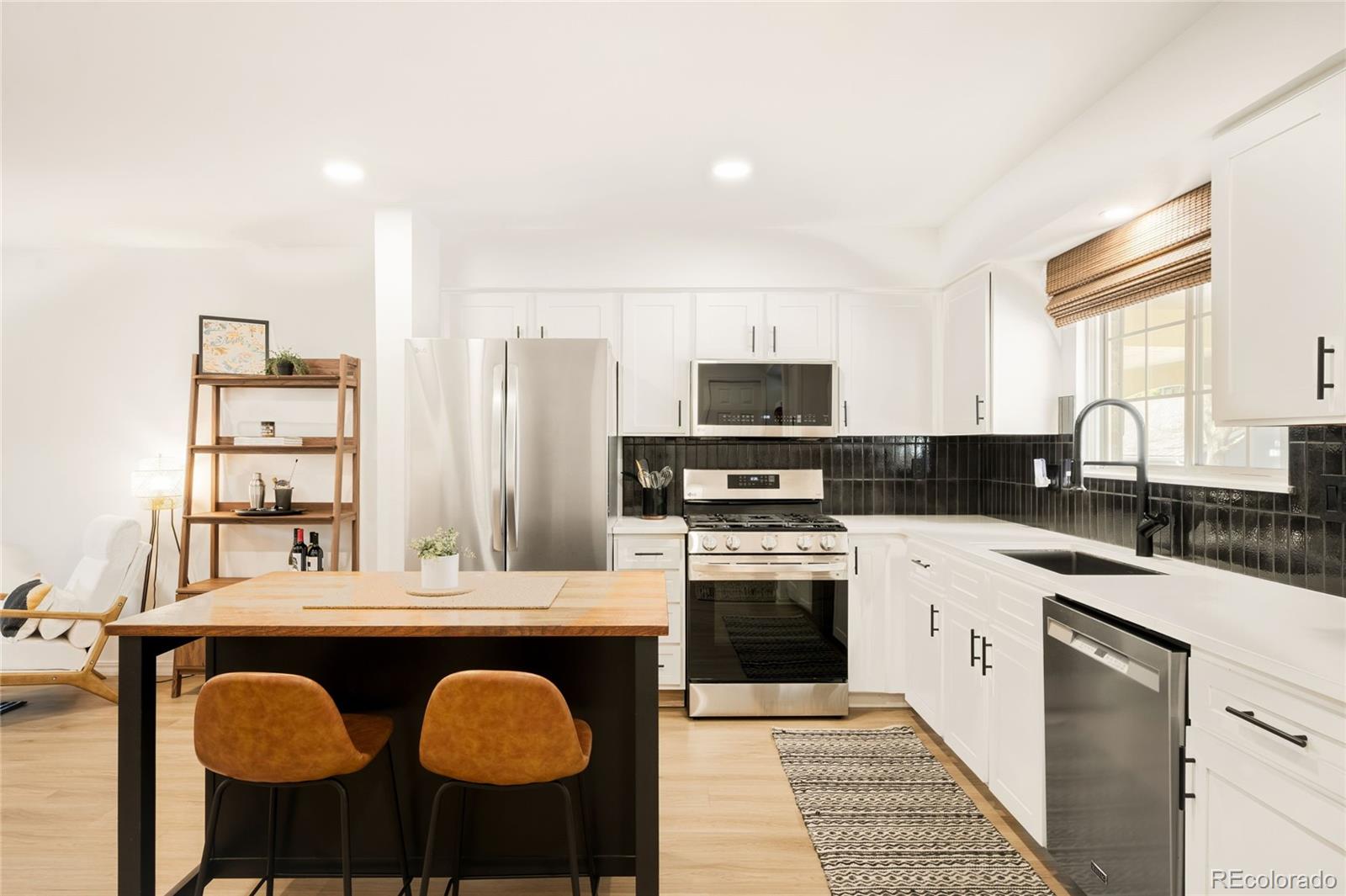 MLS Image #3 for 6958 e briarwood circle,centennial, Colorado