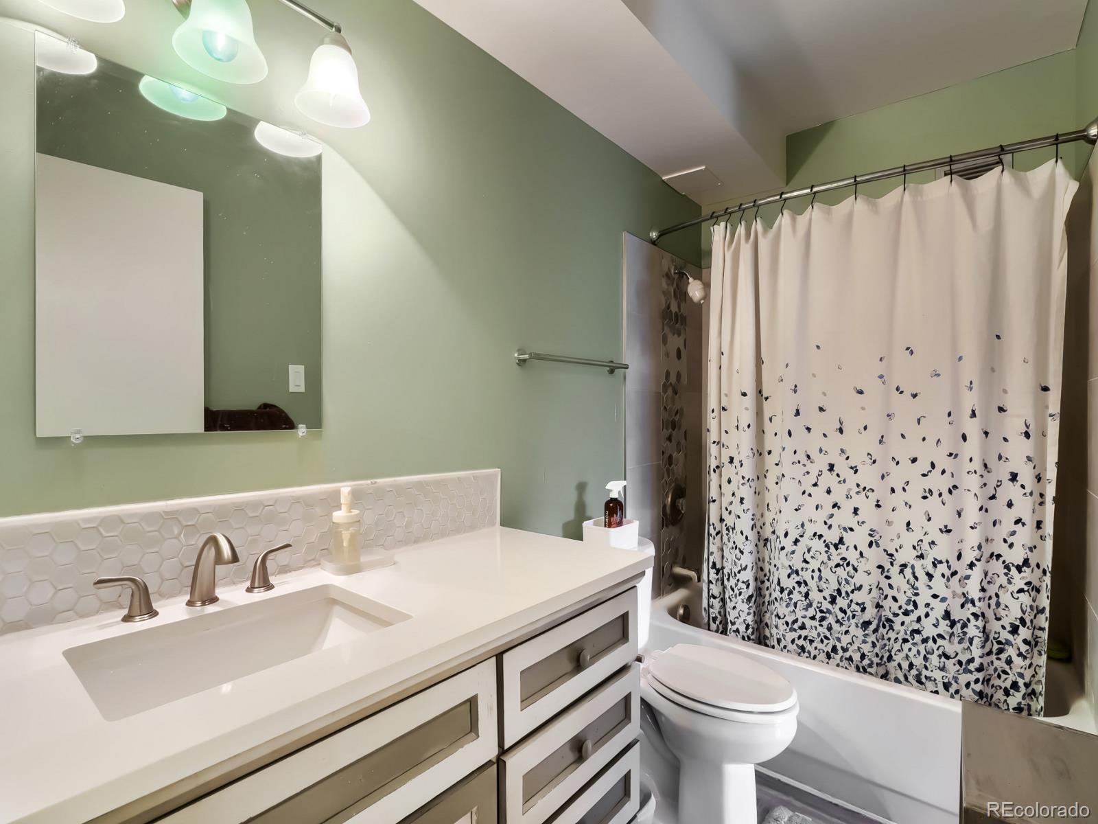 MLS Image #13 for 795 s alton way,denver, Colorado