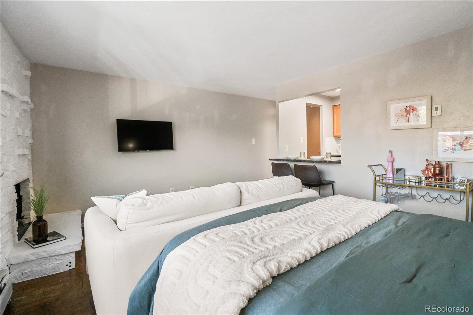 MLS Image #7 for 1270 n marion street,denver, Colorado