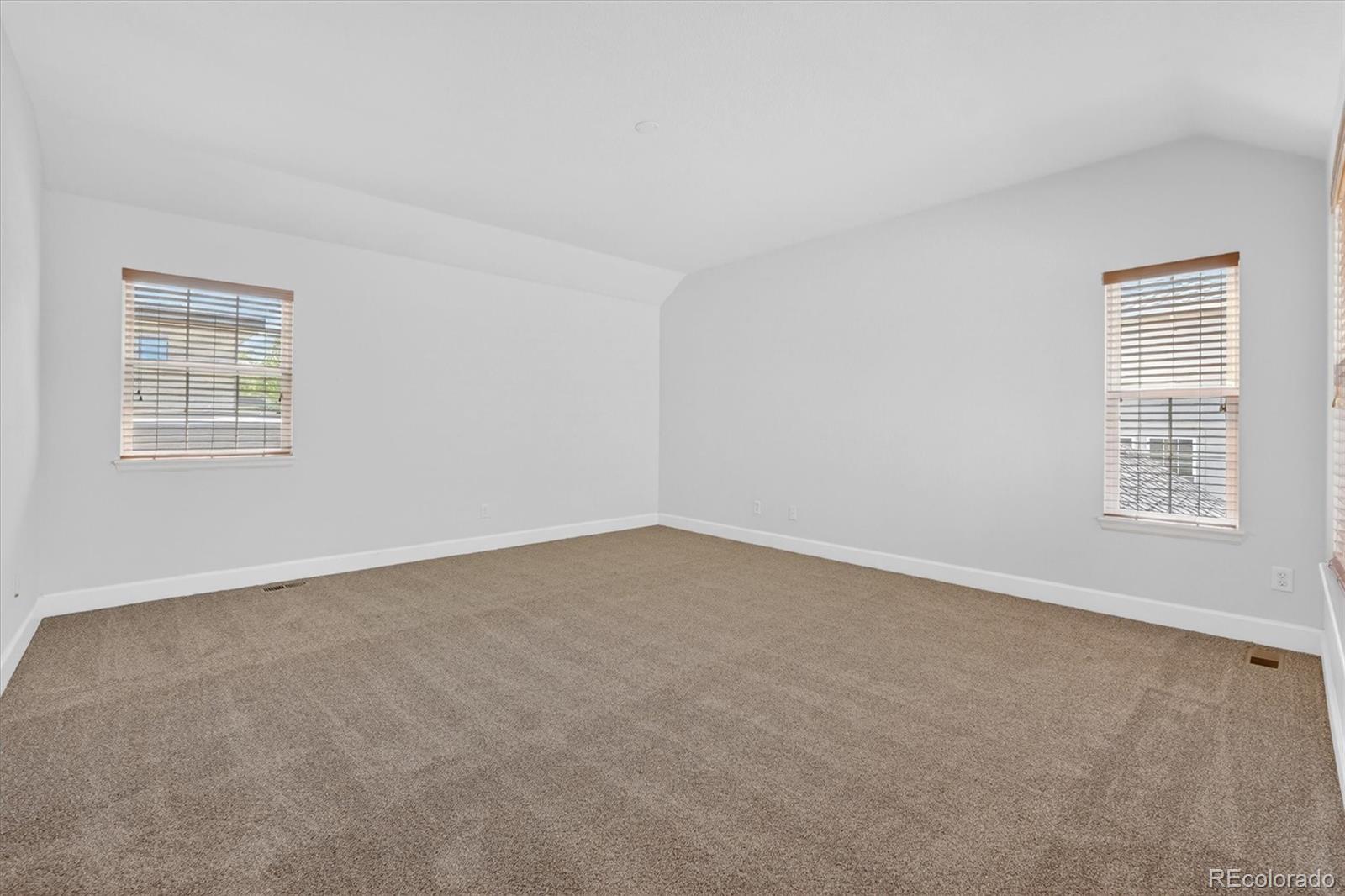 MLS Image #29 for 7622 e 6th place,denver, Colorado