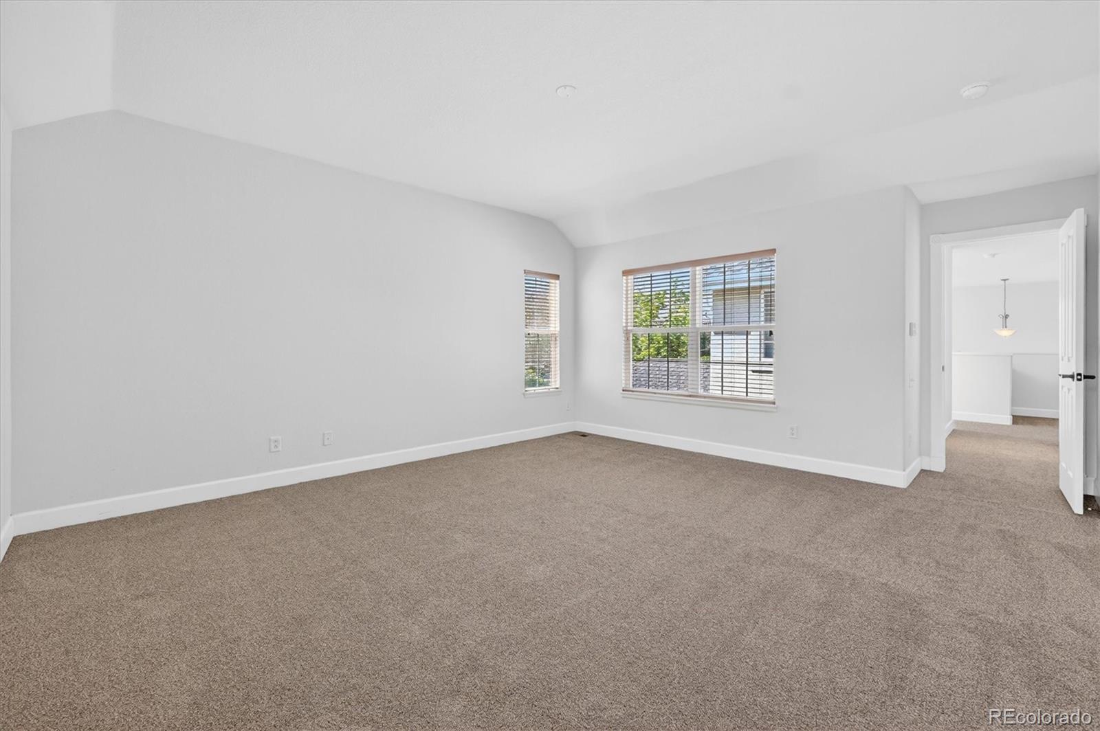 MLS Image #33 for 7622 e 6th place,denver, Colorado