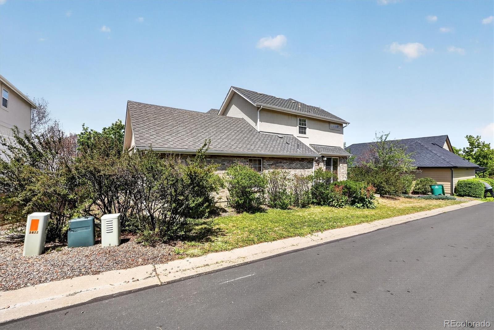 MLS Image #44 for 7622 e 6th place,denver, Colorado
