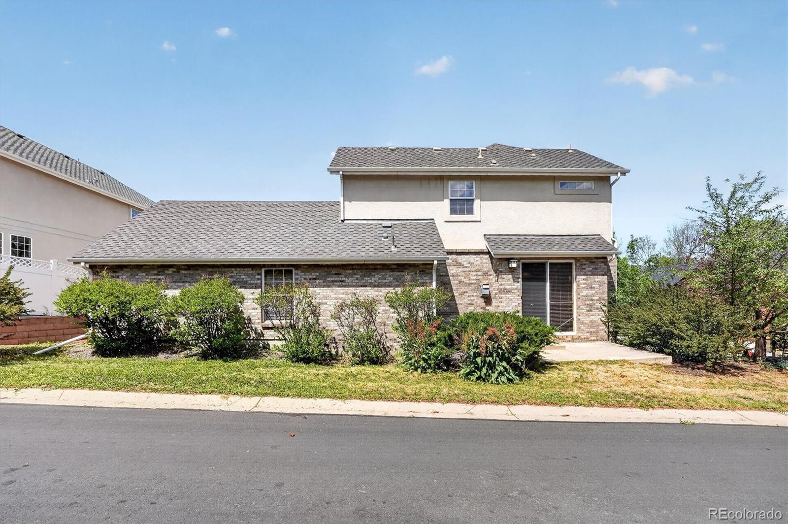 MLS Image #45 for 7622 e 6th place,denver, Colorado