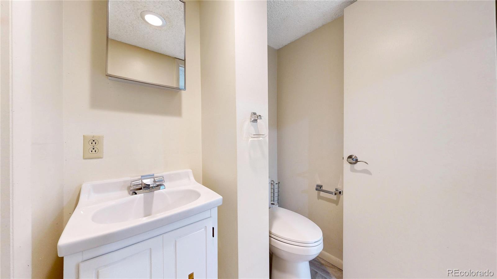 MLS Image #23 for 153 s vance court,lakewood, Colorado