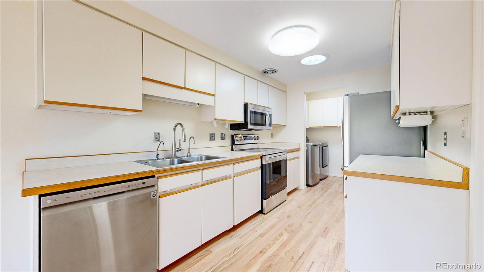 MLS Image #9 for 153 s vance court,lakewood, Colorado