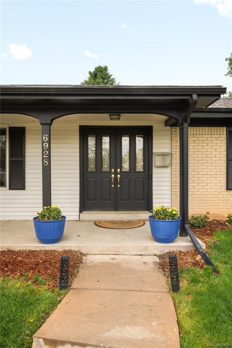 MLS Image #2 for 6928 s columbine way,centennial, Colorado