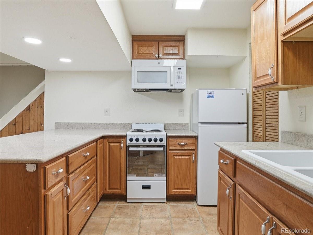 MLS Image #15 for 6218 s cherry circle,centennial, Colorado