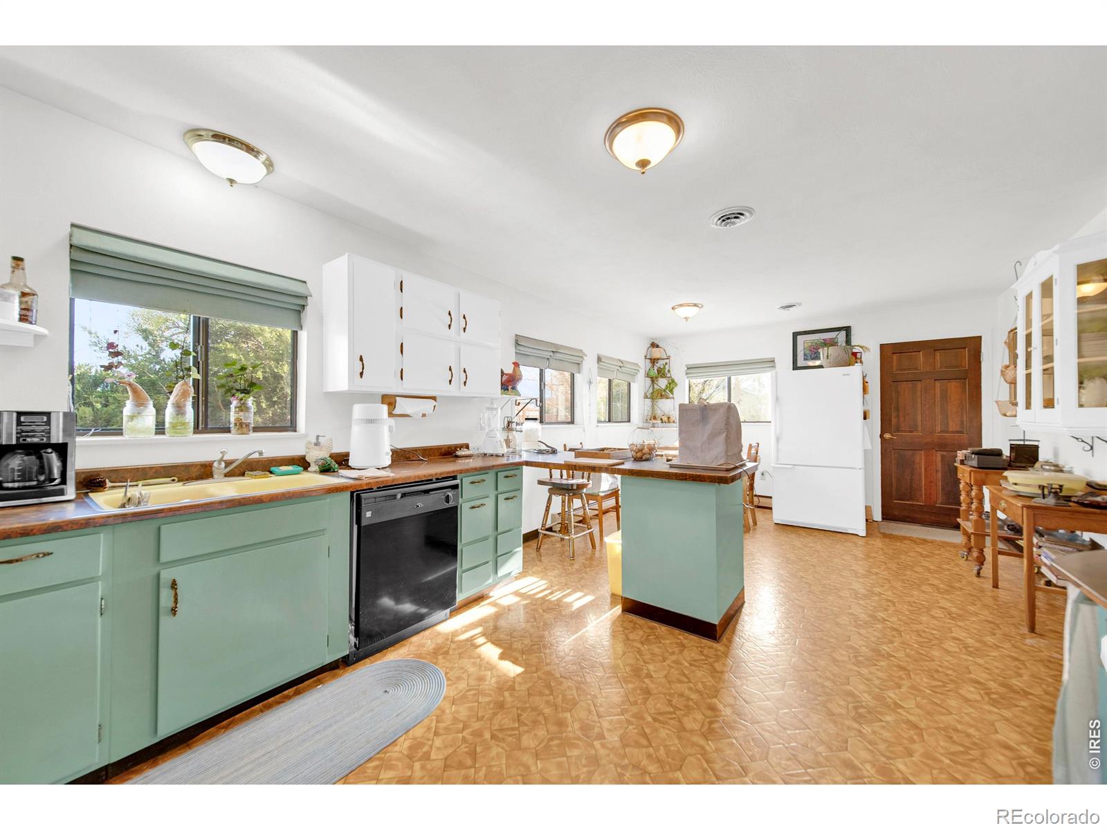 MLS Image #5 for 29311  4th street,snyder, Colorado