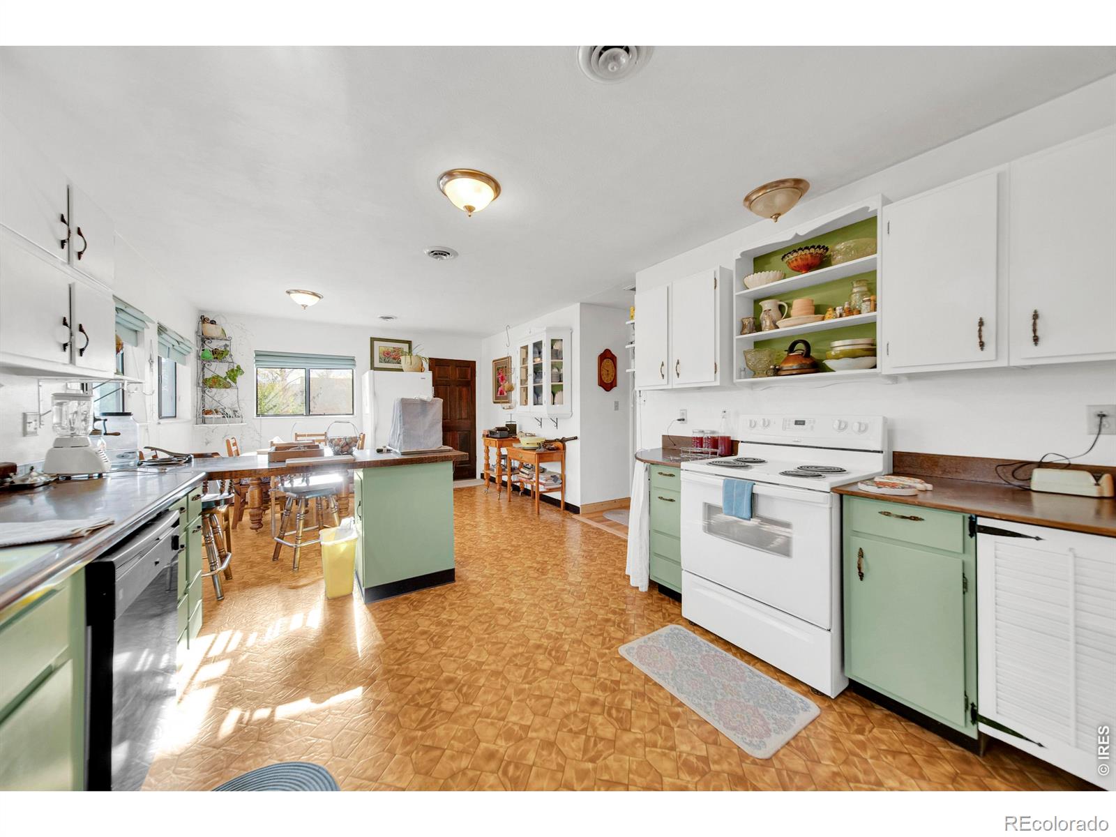 MLS Image #6 for 29311  4th street,snyder, Colorado