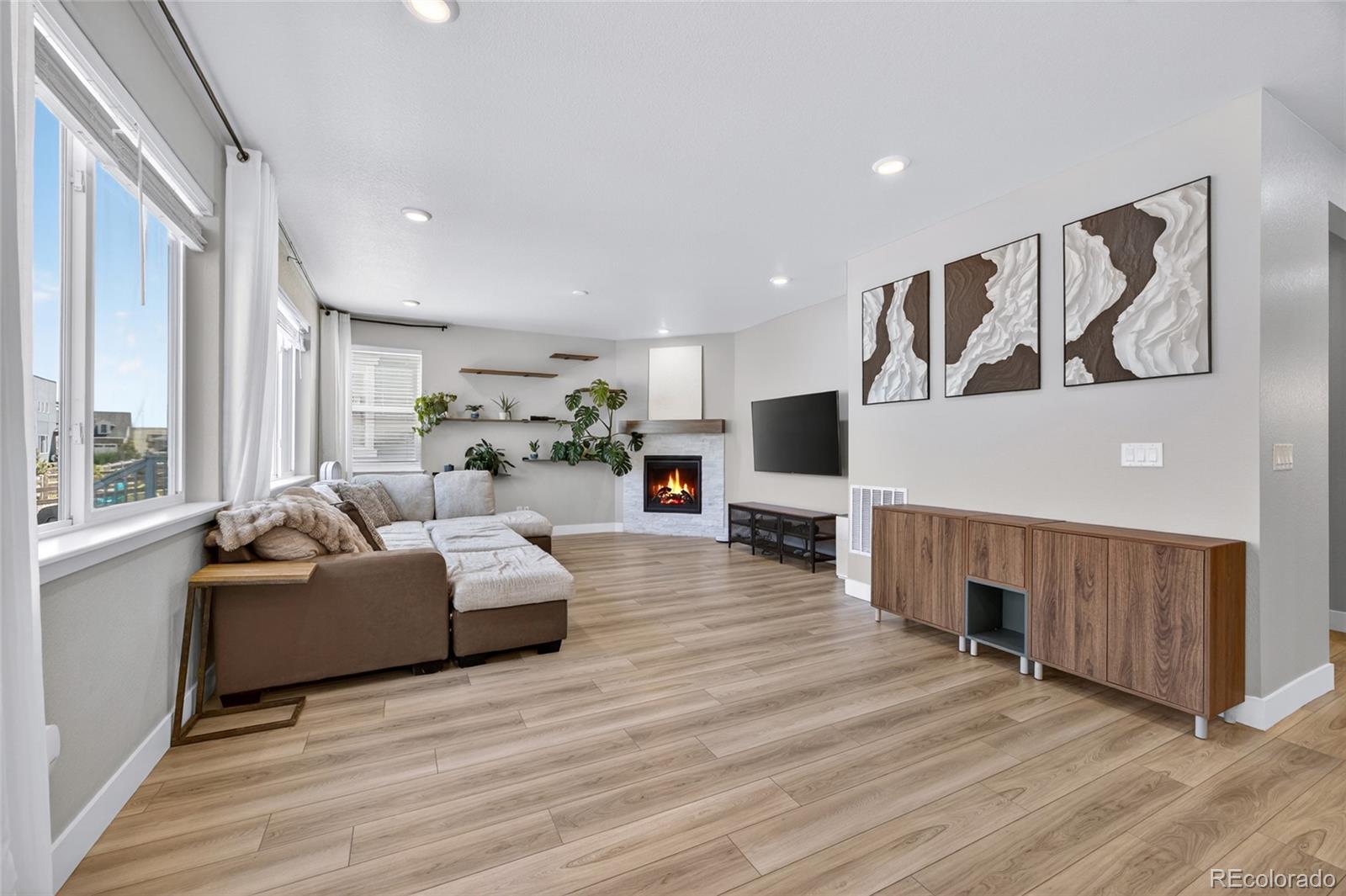 MLS Image #8 for 9779  rosalee peak street,littleton, Colorado
