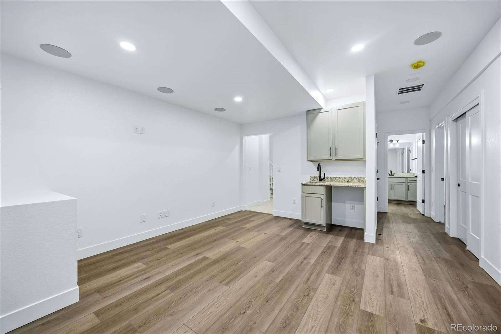 MLS Image #20 for 4500 s delaware street,englewood, Colorado