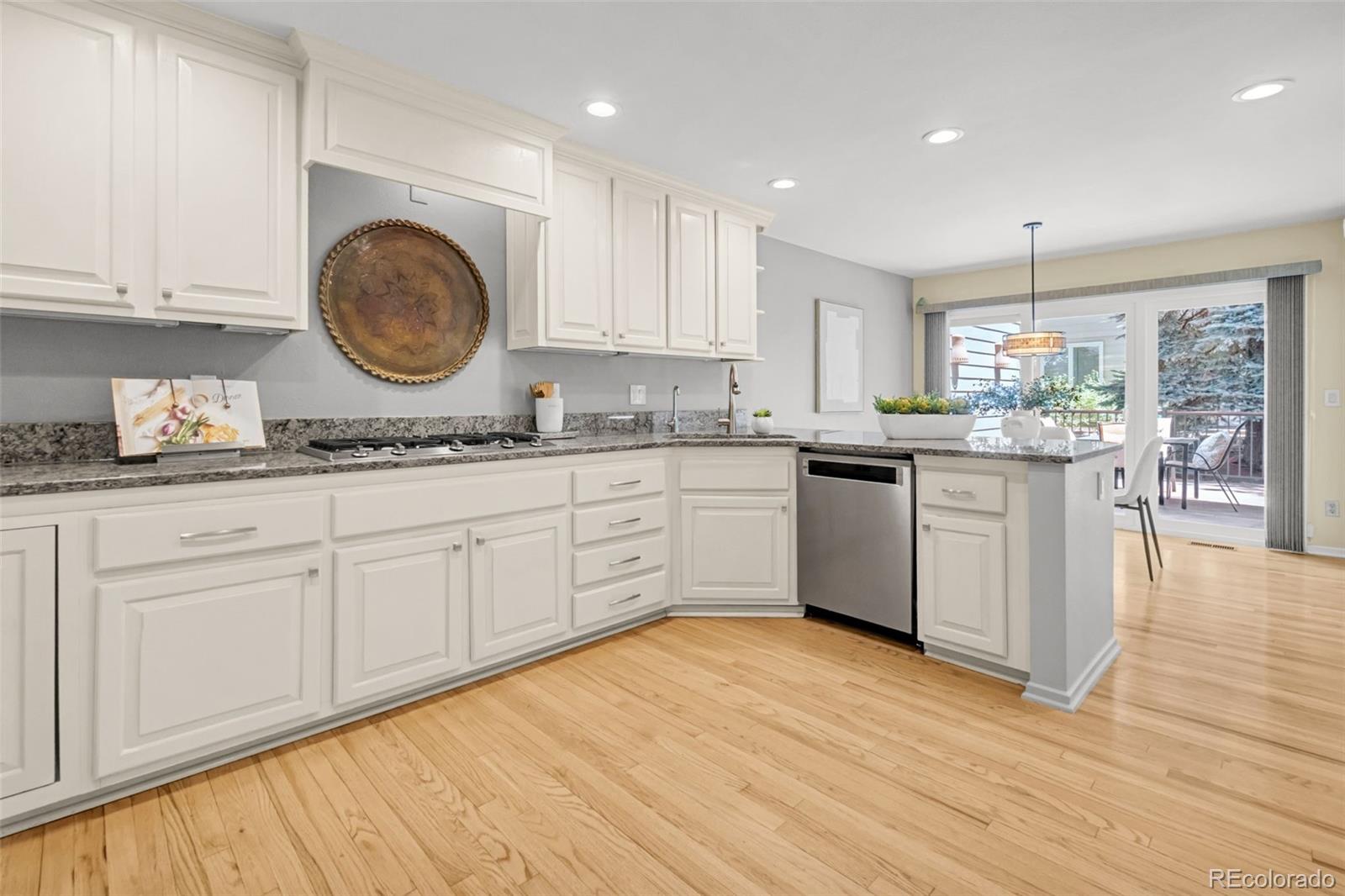 MLS Image #12 for 8505 e temple drive,denver, Colorado