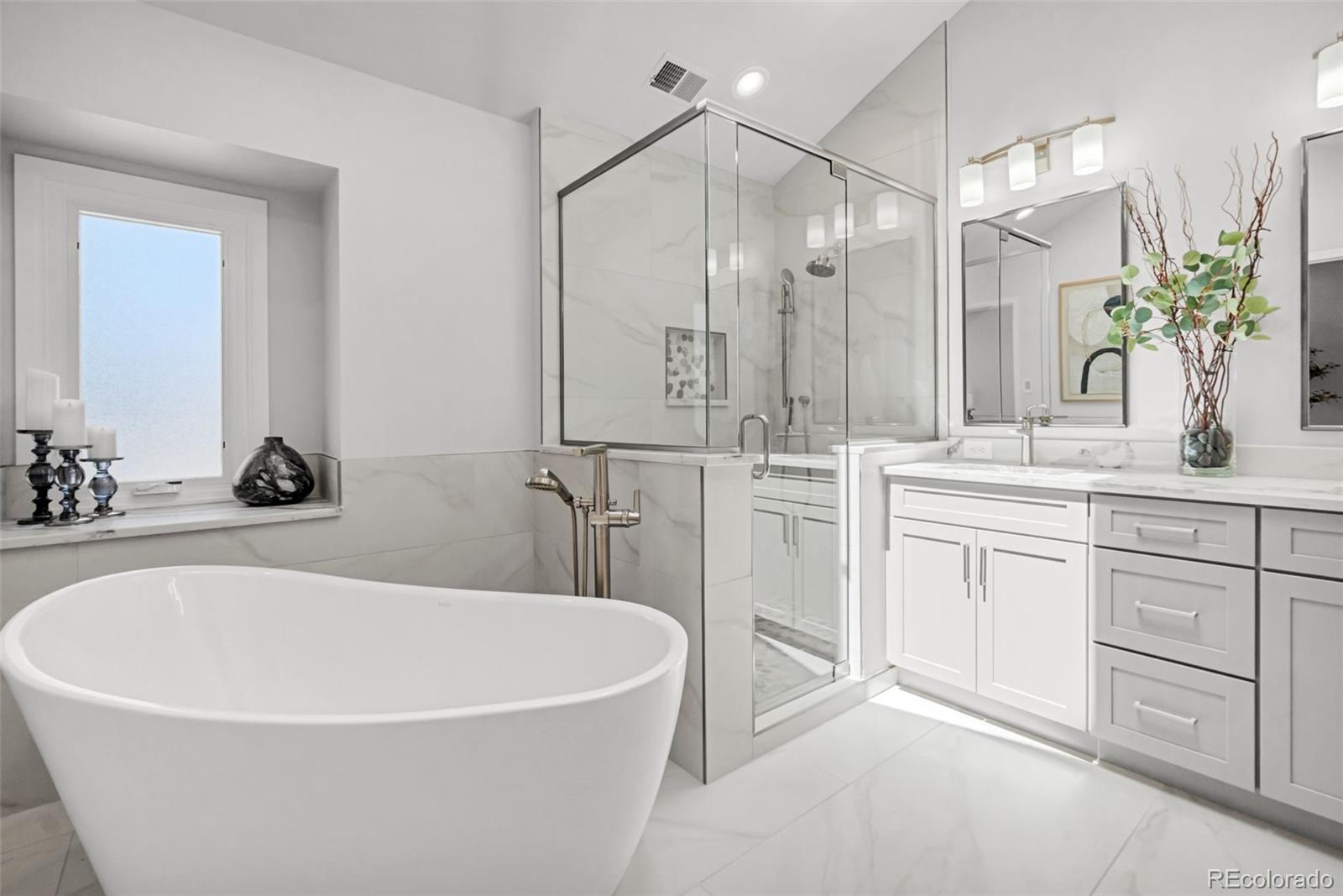 MLS Image #14 for 8505 e temple drive,denver, Colorado