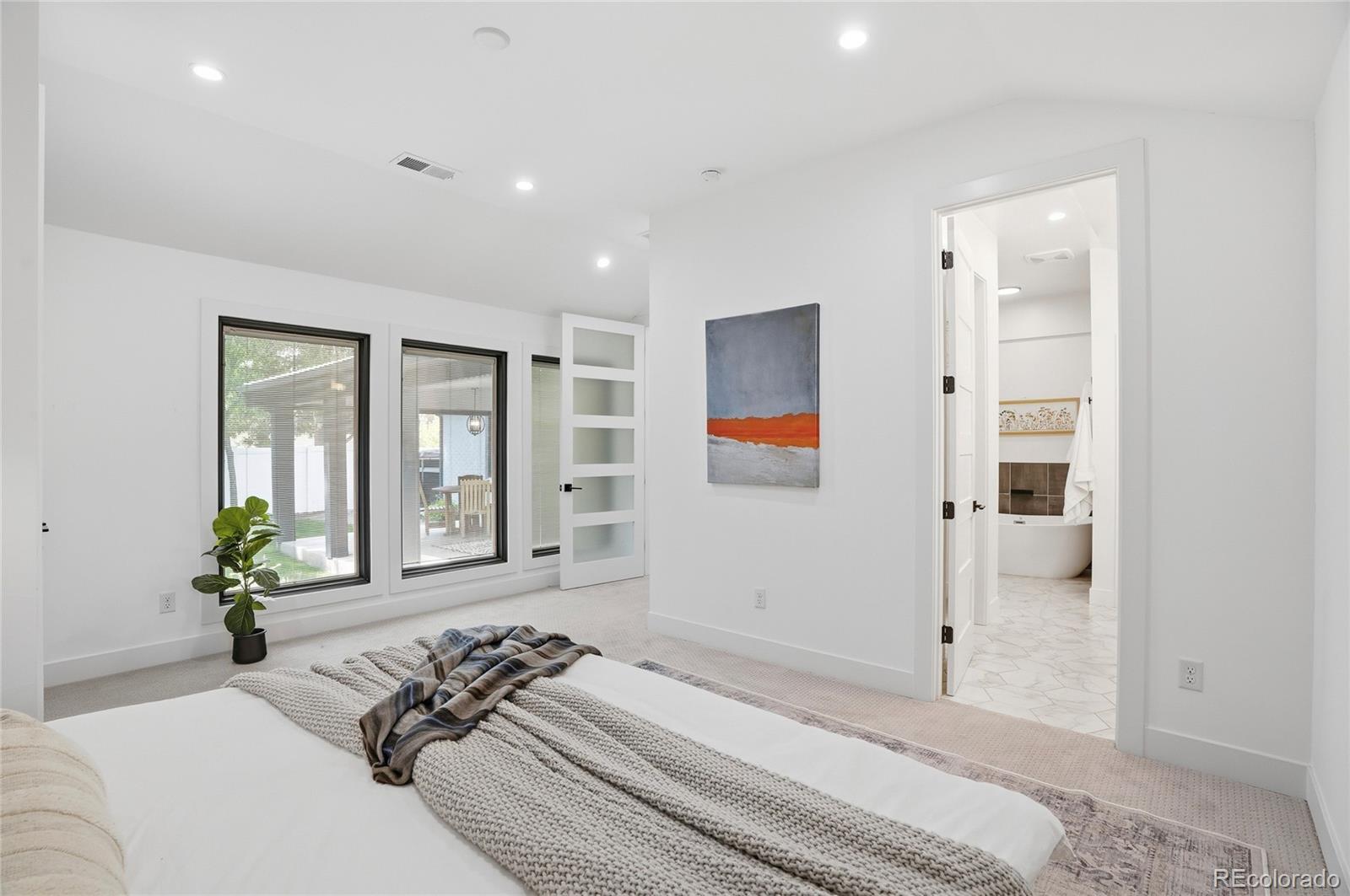 MLS Image #14 for 2998 s adams street,denver, Colorado