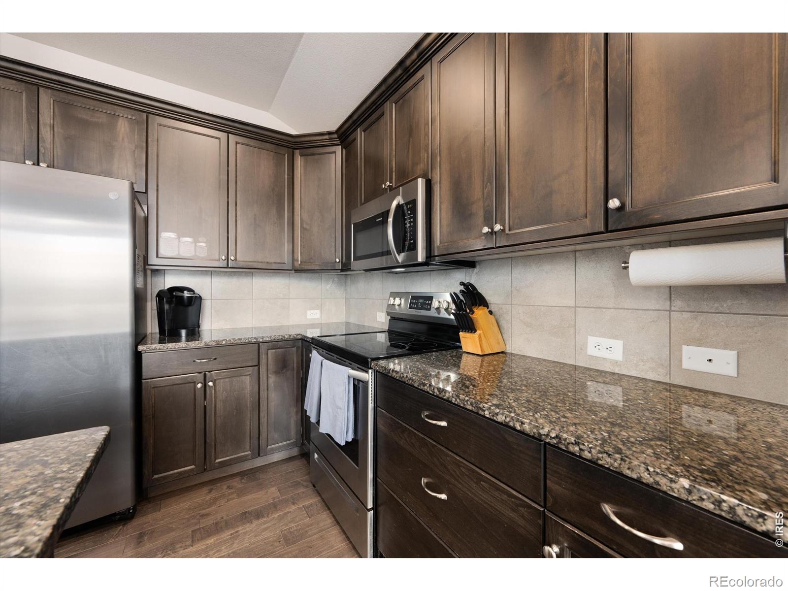 MLS Image #4 for 1379  cimarron circle,eaton, Colorado