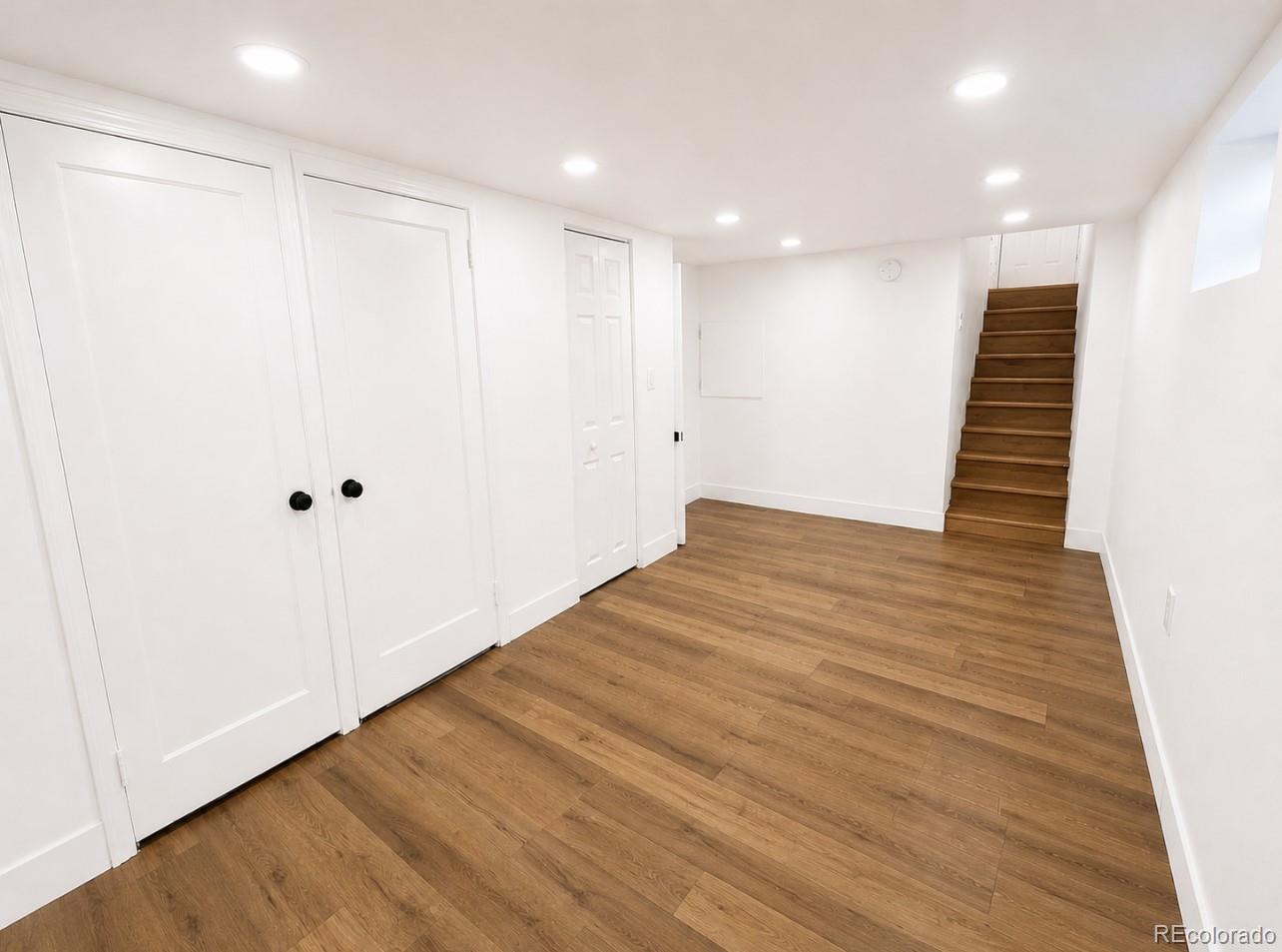 MLS Image #17 for 1315 s knox court,denver, Colorado