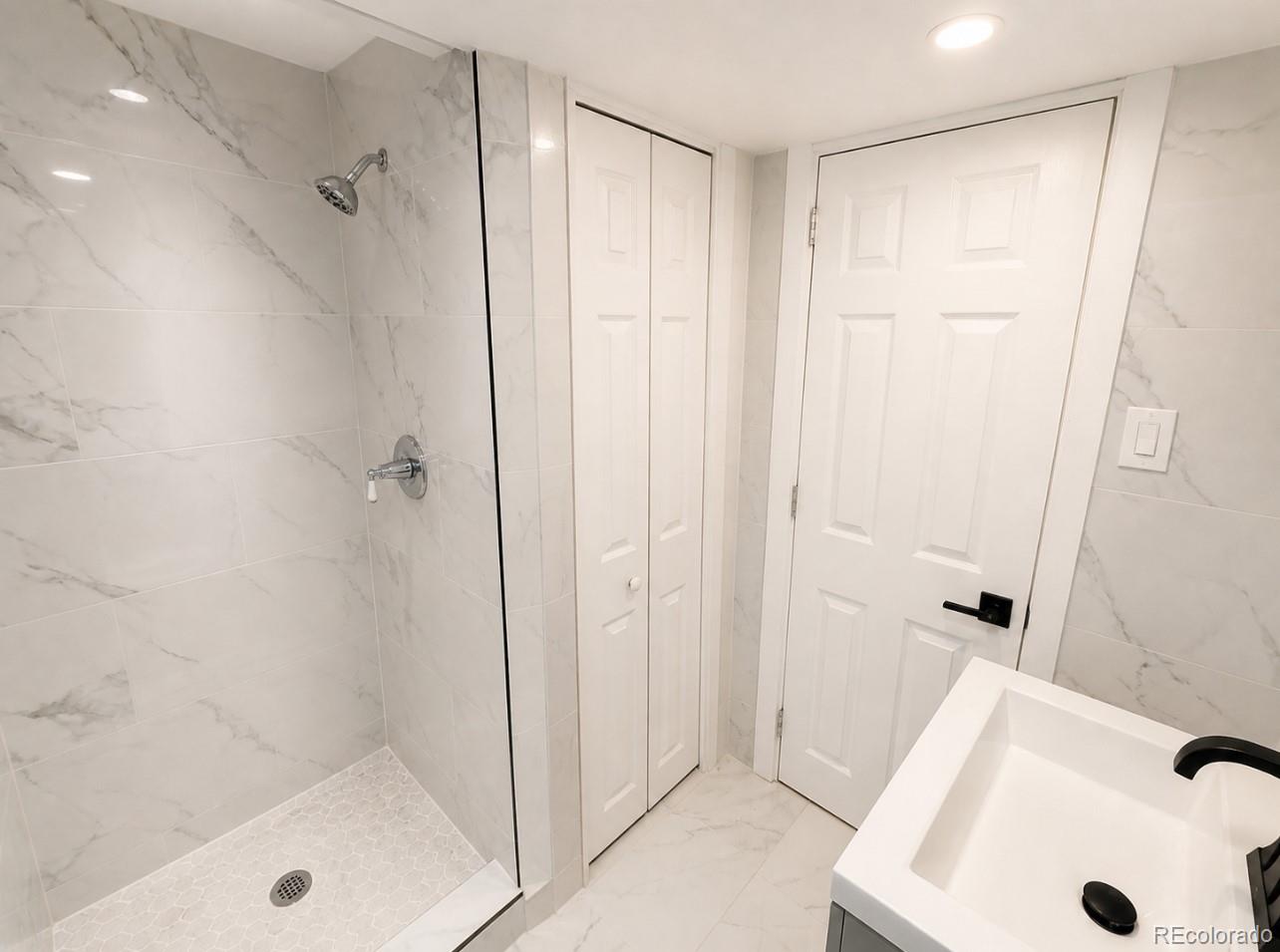 MLS Image #25 for 1315 s knox court,denver, Colorado