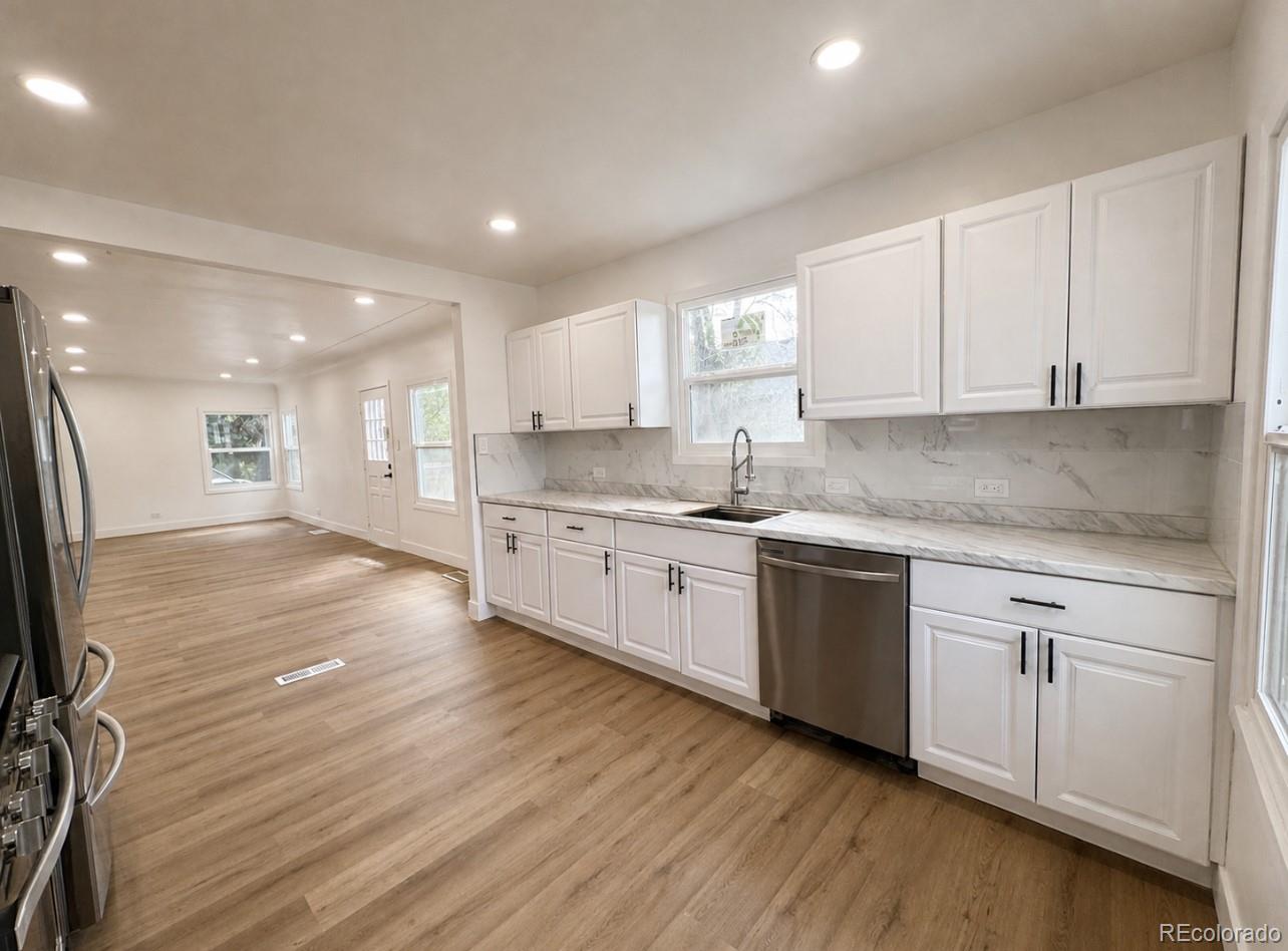 MLS Image #5 for 1315 s knox court,denver, Colorado