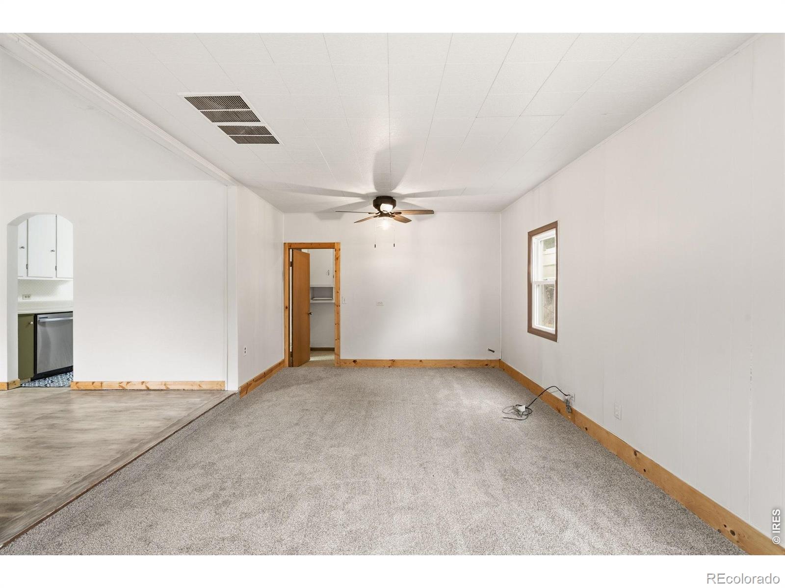 MLS Image #11 for 31916  county road 6 ,keenesburg, Colorado