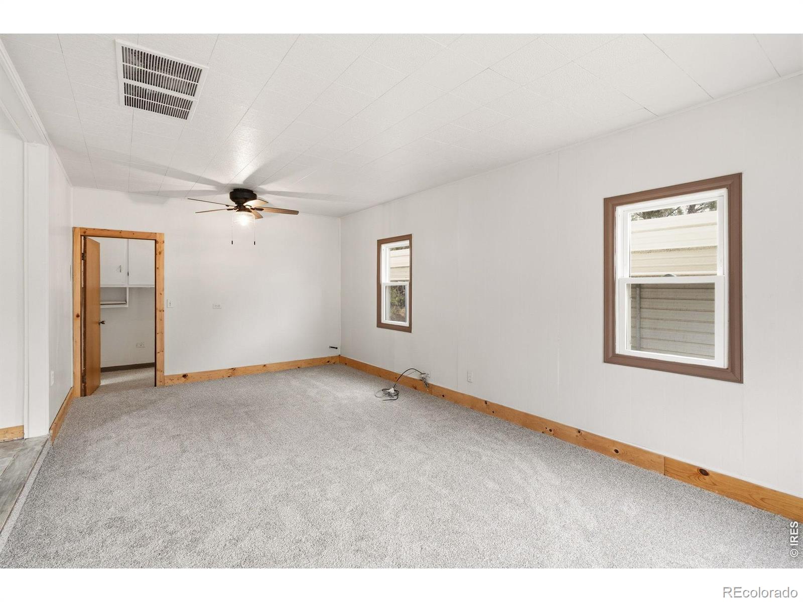 MLS Image #12 for 31916  county road 6 ,keenesburg, Colorado