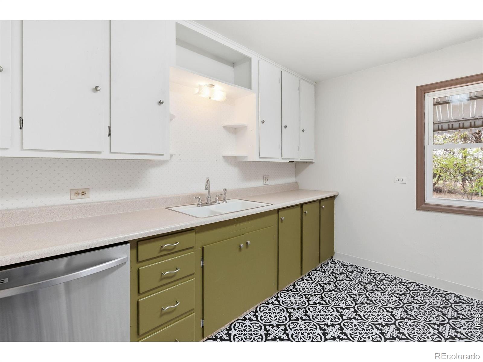 MLS Image #16 for 31916  county road 6 ,keenesburg, Colorado