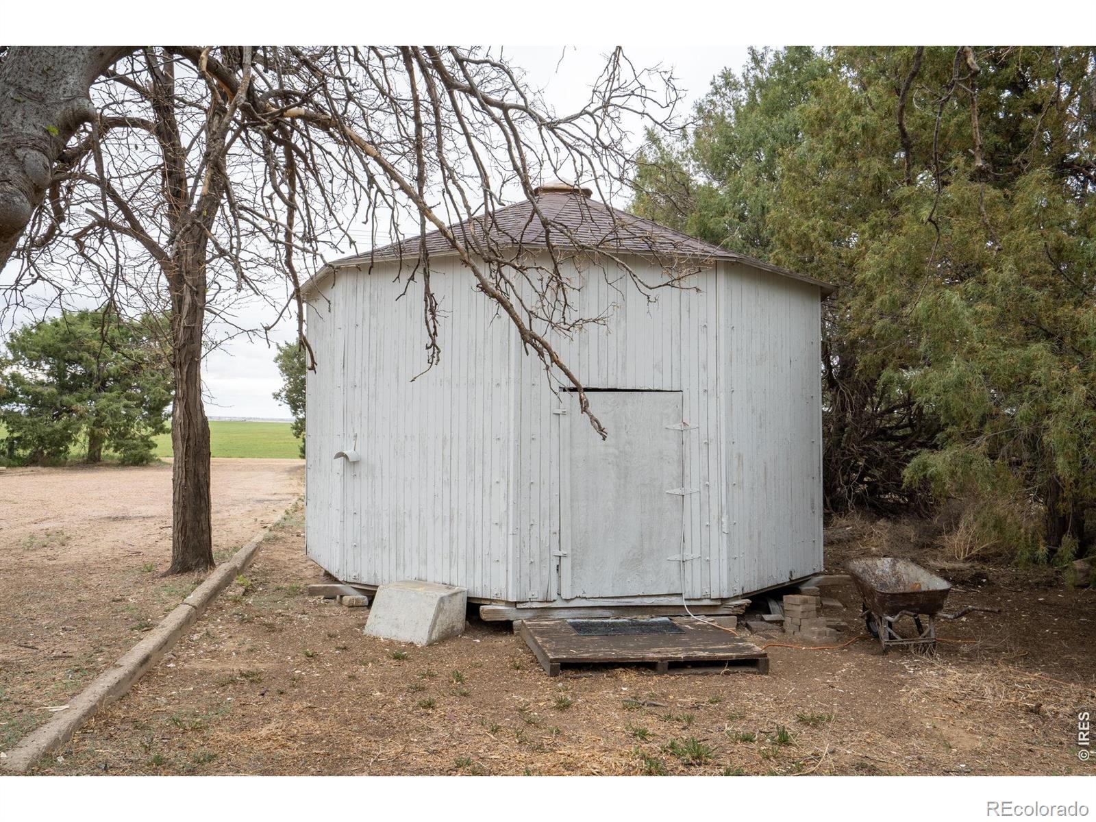 MLS Image #29 for 31916  county road 6 ,keenesburg, Colorado