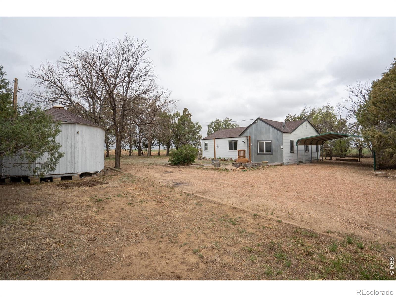 MLS Image #3 for 31916  county road 6 ,keenesburg, Colorado