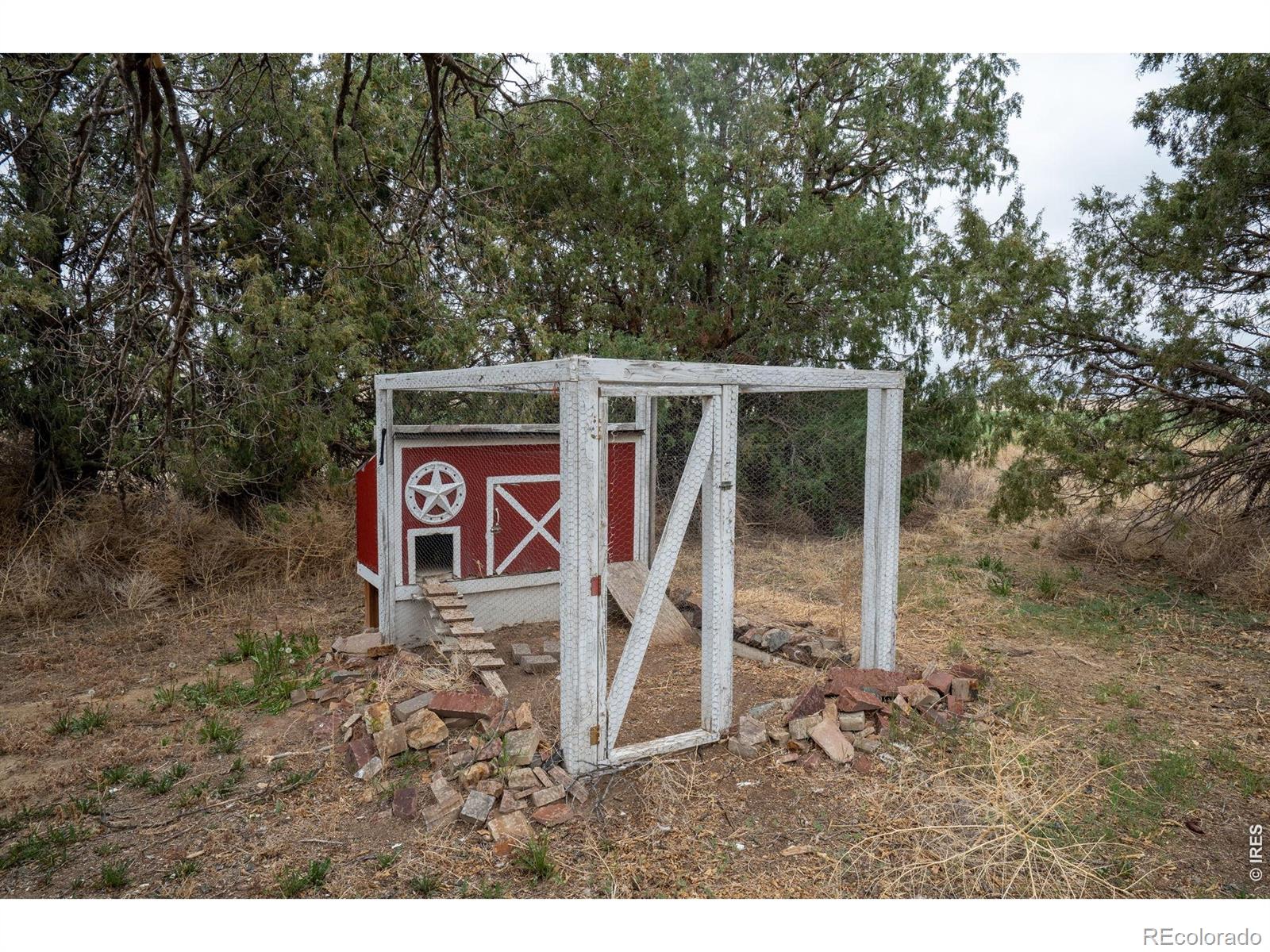 MLS Image #31 for 31916  county road 6 ,keenesburg, Colorado