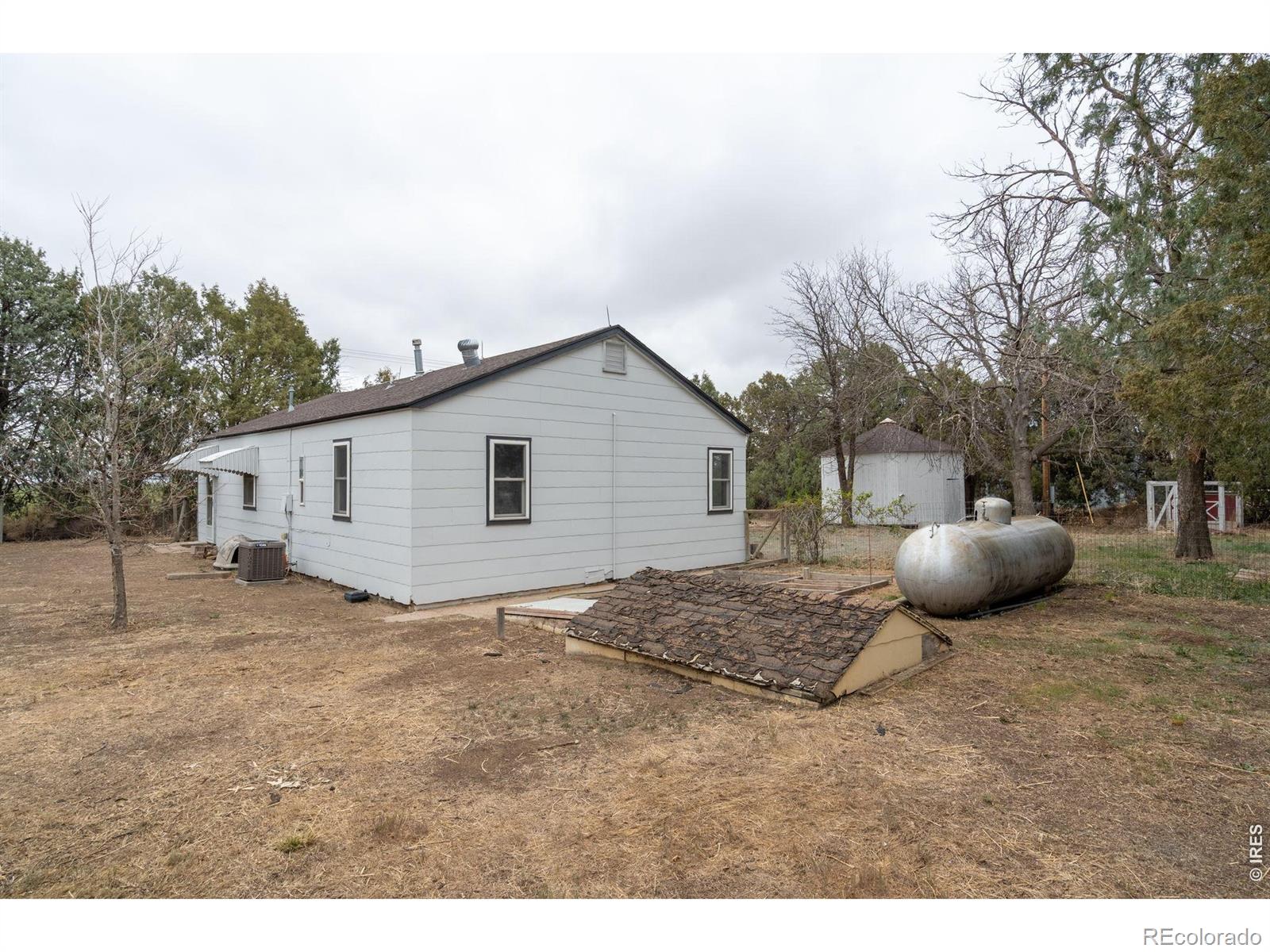MLS Image #36 for 31916  county road 6 ,keenesburg, Colorado